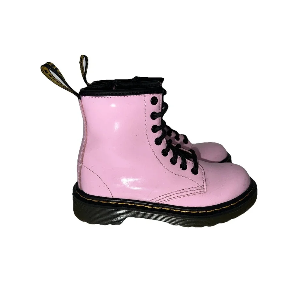 (b1/6)Dr. Martens 1460 Pink Patent Lace Up Combat Boots   Girls Size 12